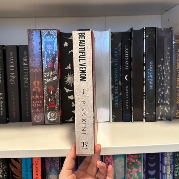 Target Exclusive Beautiful Venom By Rina Kent W/ Sprayed Edges - Picture 3 of 8